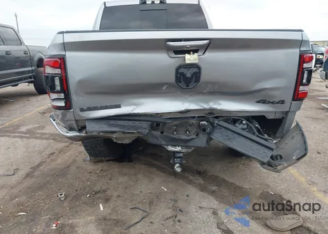 2022 Ram 2500 Laramie 4X4 6'4 Box z USA, uszkodzony, nr VIN 3C6UR5NL1NG286362